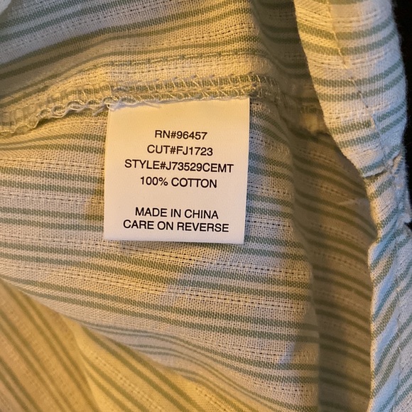 Green and white striped sleeveless women’s top with embroidered design bib - Picture 4 of 4